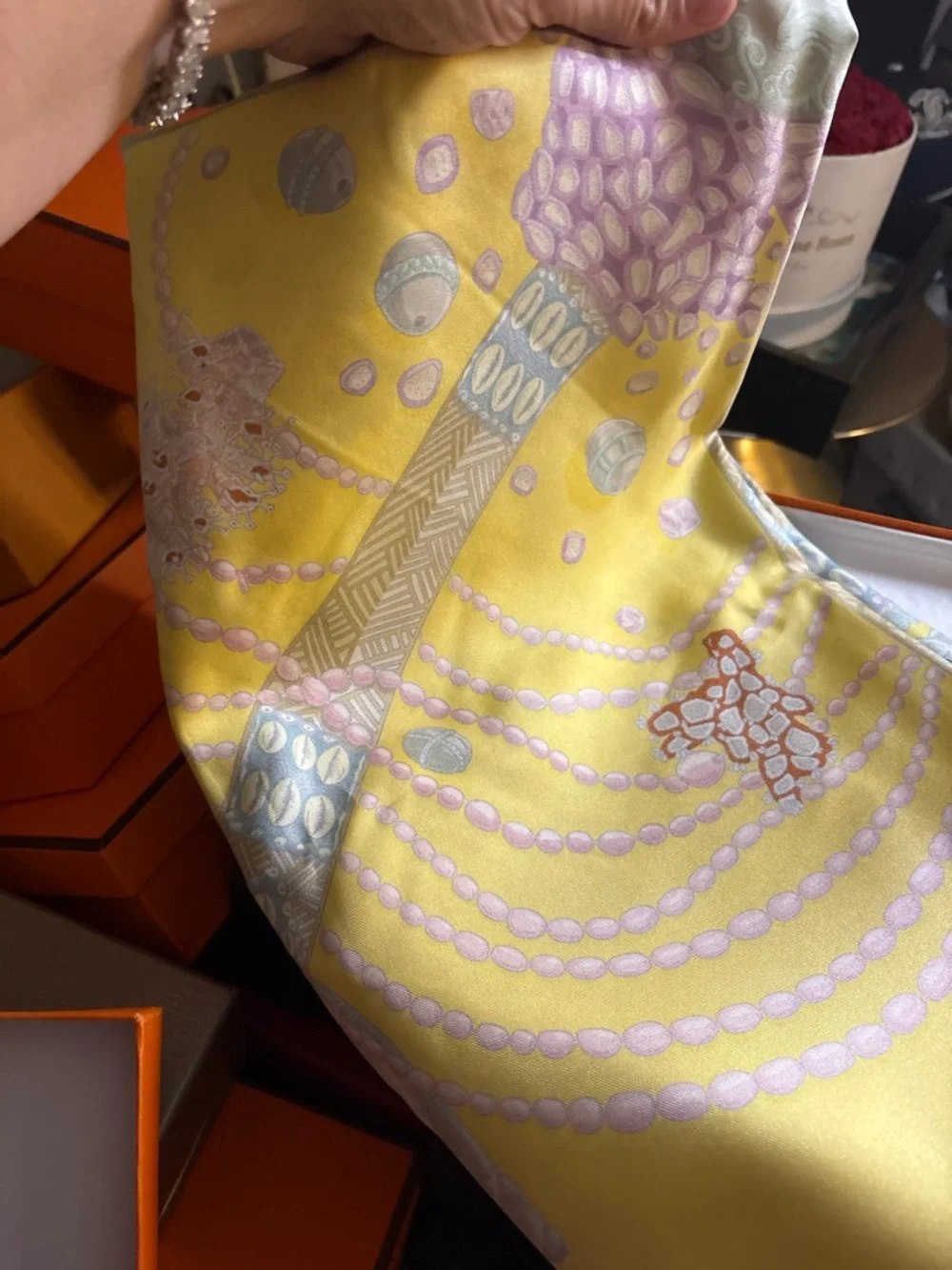Hermes Yellow Seashell Silk Scarf brand new big size - Picture 11 of 13